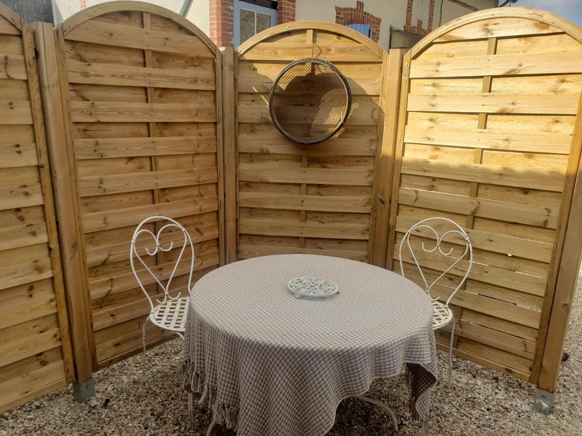 Chez Didier Et Vero Houville-la-Branche Экстерьер фото